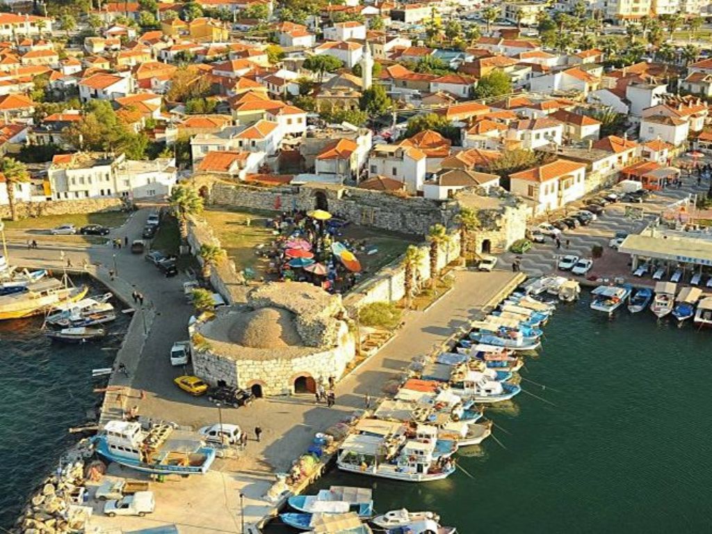 Ada Masalı Nerede Çekildi? İzmirin Büyülü Sığacıkında! | Seyahat Kampanya